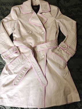Women's COACH Beige Double Breasted Trench Coat with Pink Trim Size XS